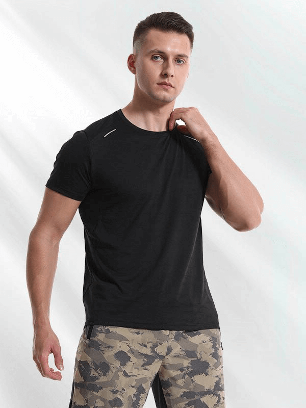 Man wearing Casual Short Sleeves Basketball Elastic T-shirt SF1043, perfect for sports, showcasing breathable and durable design.